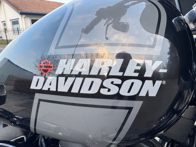 harley-davidson - softail-sportglide