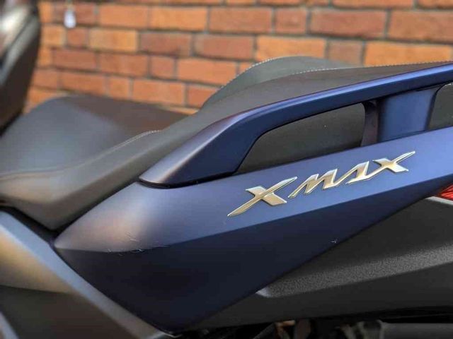 yamaha - x-max-300-abs