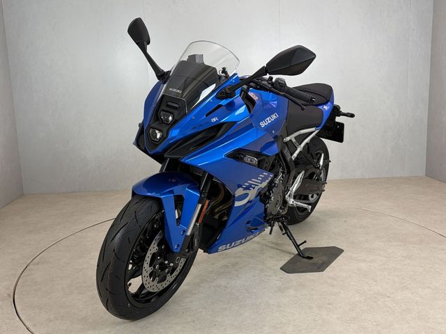 suzuki - gsx-8r