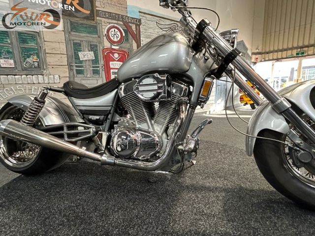 suzuki - vs-1400-intruder