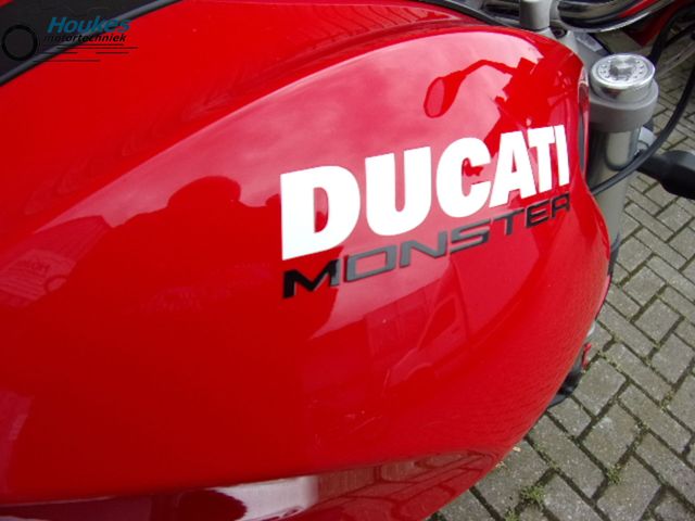 ducati - monster-696