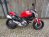 DUCATI MONSTER 696