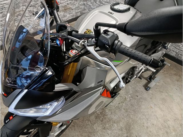 aprilia - tuono-v4-1100