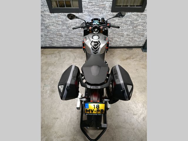 aprilia - tuono-v4-1100