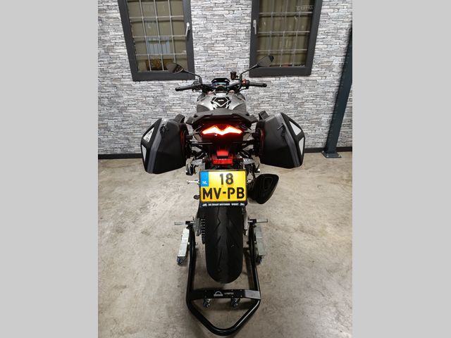 aprilia - tuono-v4-1100