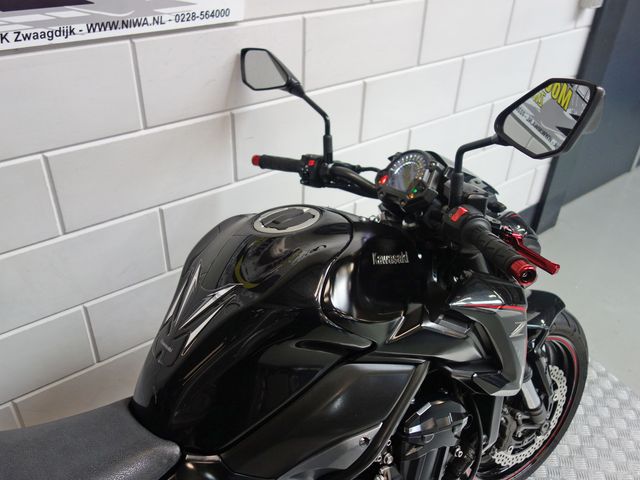 kawasaki - z900