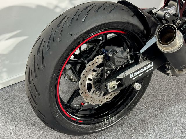 kawasaki - z900