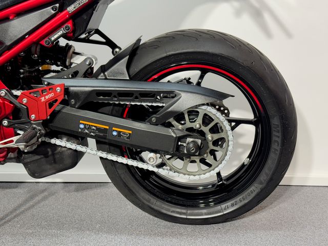kawasaki - z900