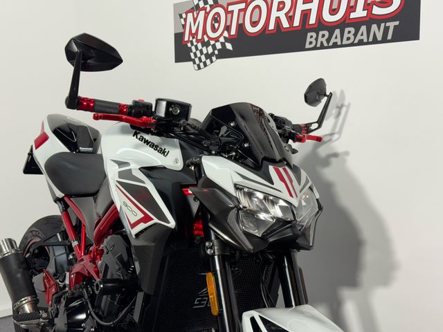 kawasaki - z900