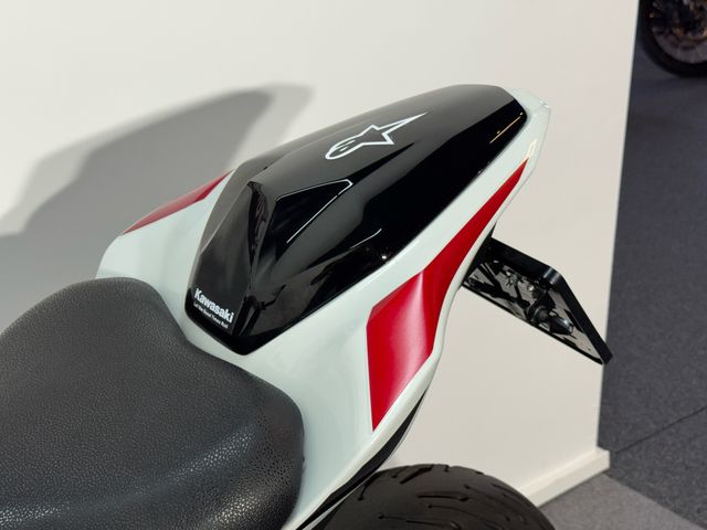 kawasaki - z900