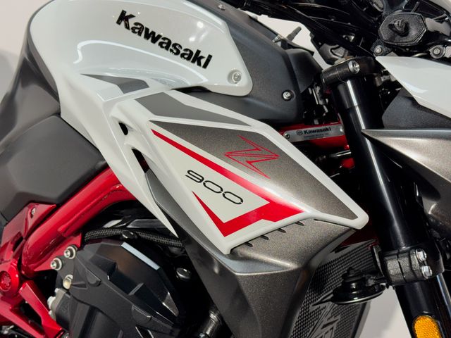 kawasaki - z900