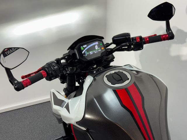 kawasaki - z900