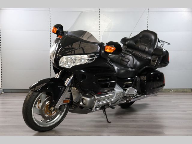 honda - gl-1800-goldwing