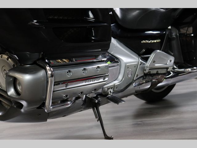 honda - gl-1800-goldwing