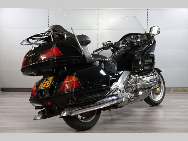 honda - gl-1800-goldwing