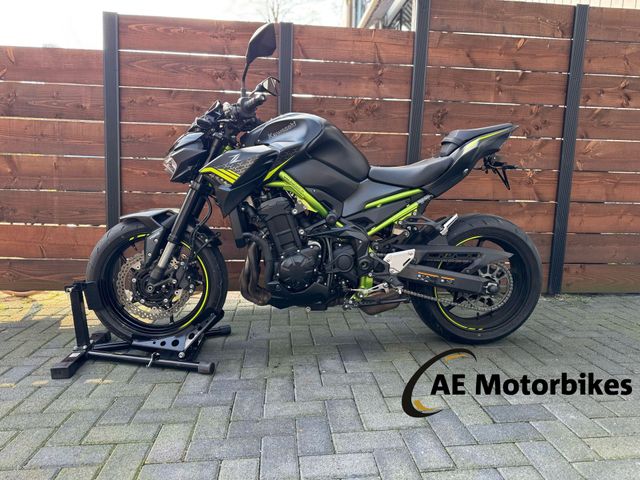 kawasaki - z900