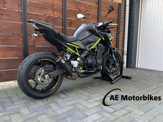 kawasaki - z900