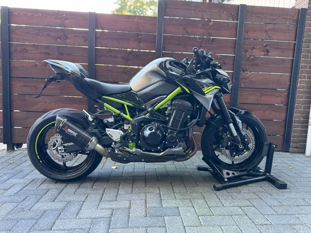 kawasaki - z900