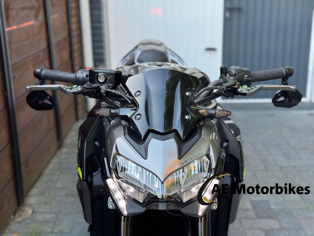 kawasaki - z900