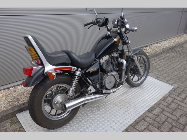 honda - vt-700-c-shadow