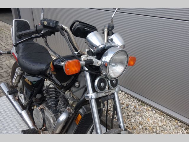 honda - vt-700-c-shadow