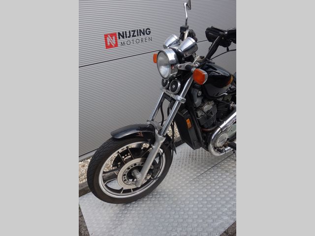 honda - vt-700-c-shadow