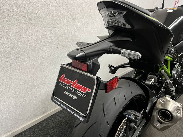 kawasaki - z900