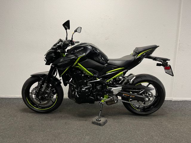 kawasaki - z900