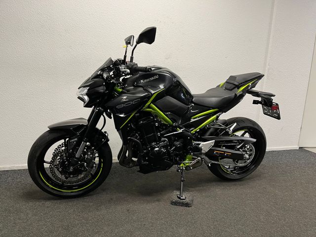 kawasaki - z900