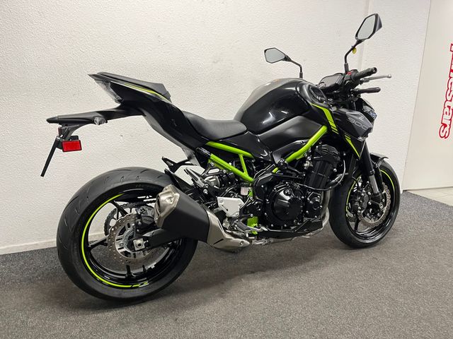kawasaki - z900