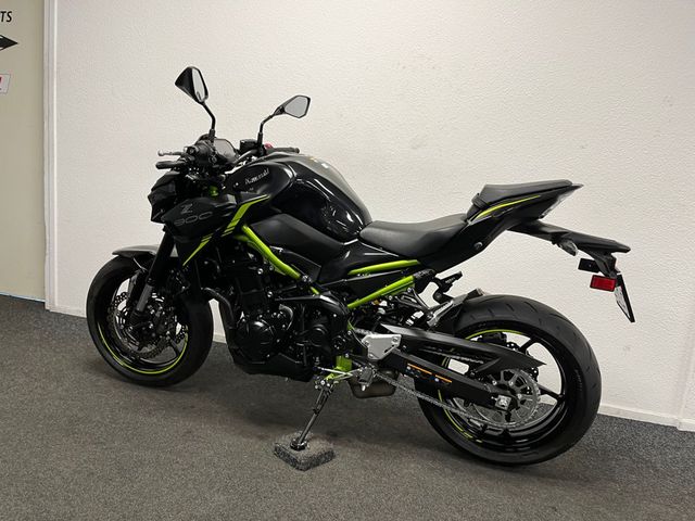 kawasaki - z900