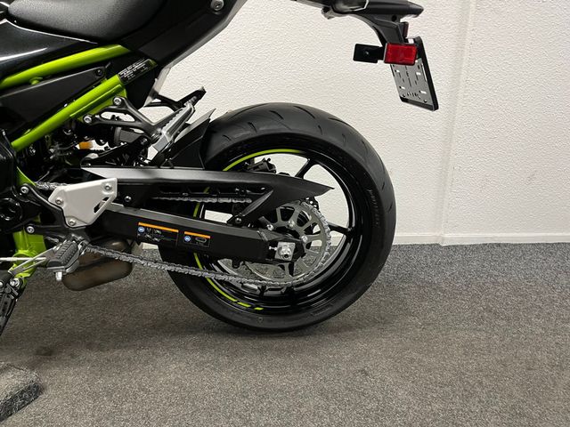 kawasaki - z900