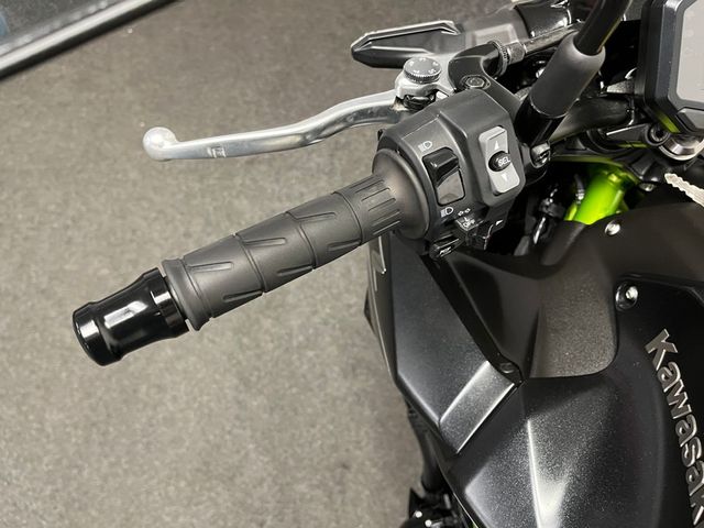 kawasaki - z900