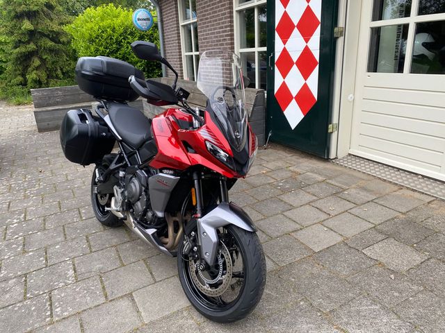 triumph - tiger-sport-660