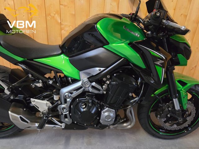 kawasaki - z900