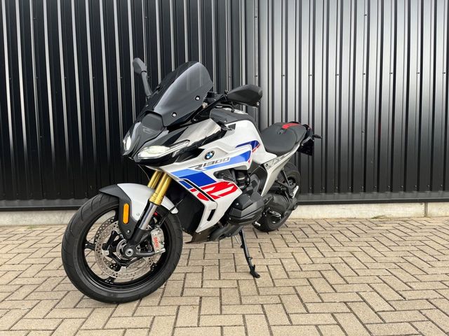 bmw - r-1300-rs