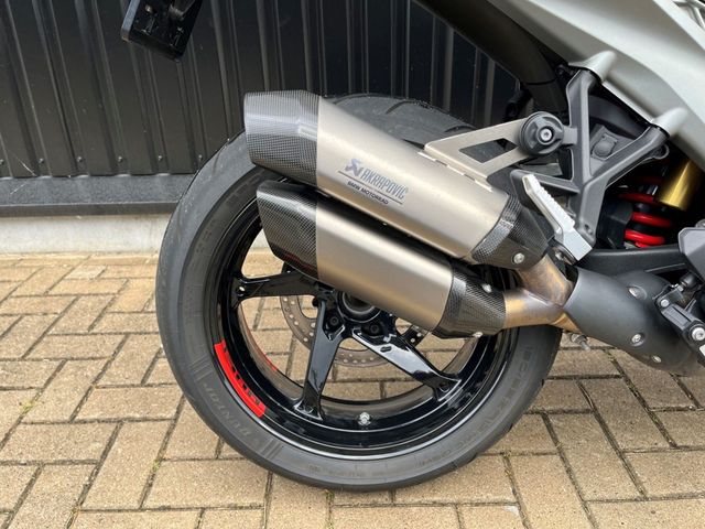 bmw - r-1300-rs