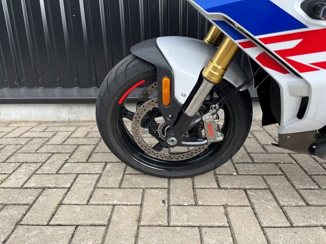 bmw - r-1300-rs