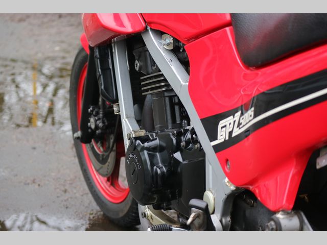kawasaki - gpz-500-s