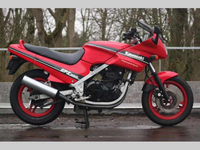 kawasaki - gpz-500-s