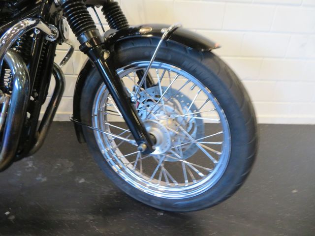 triumph - bonneville-t-100-black