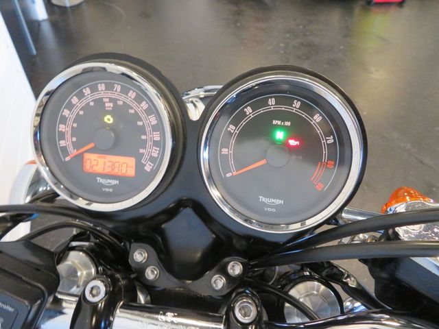 triumph - bonneville-t-100-black