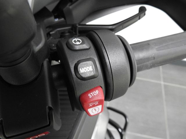 bmw - r-1300-gs-adventure