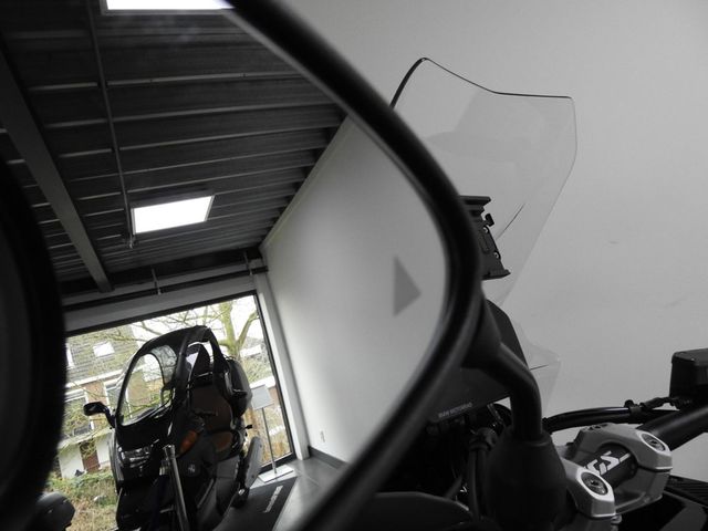 bmw - r-1300-gs-adventure