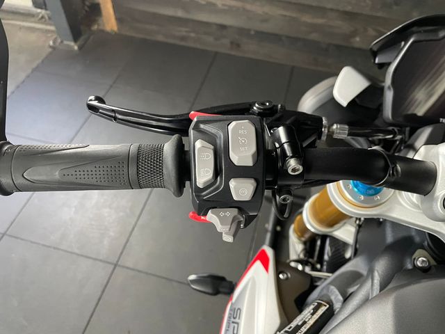 triumph - speed-triple-1200-rs