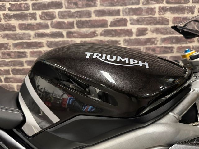triumph - daytona-moto2-765-limited-edition