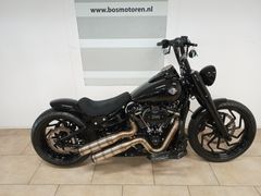 HARLEY-DAVIDSON HERITAGE SOFTAIL CLASSIC 114 FLSTC
