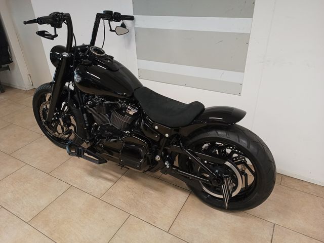 harley-davidson - heritage-softail-classic-114-flstc