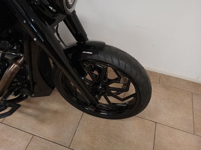 harley-davidson - heritage-softail-classic-114-flstc