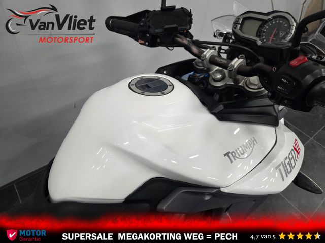 triumph - tiger-800-xrx